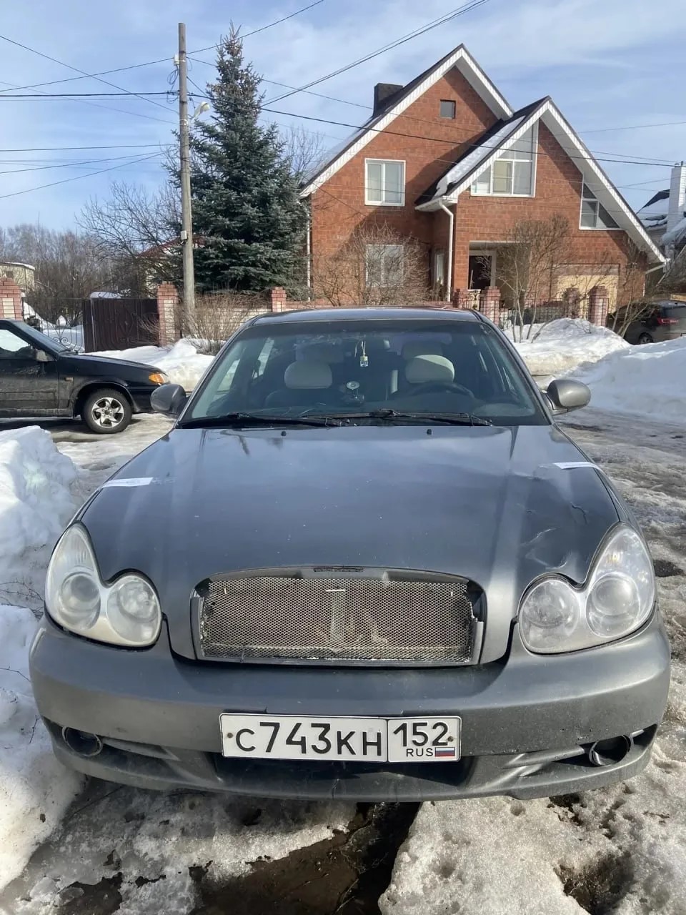 а/м Hyundai Sonata серого цвета